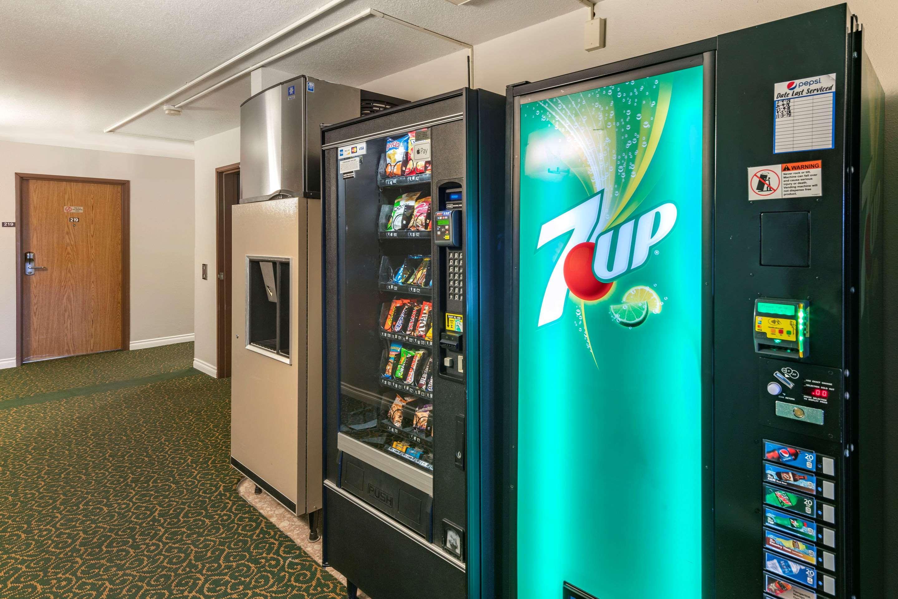 エコノ ロッジ ミズーラ エクステリア 写真